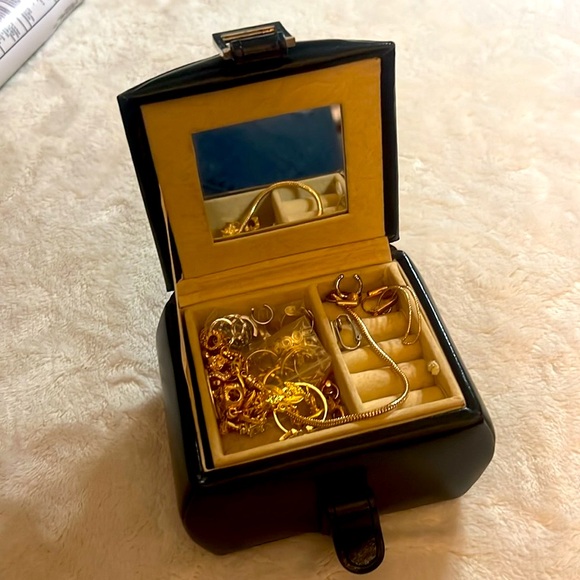 BUY NOW🖤🖤🩶GENUIN LEATHER JEWELRY BOX WITH MIROR 🩶🖤🖤 - Picture 7 of 12